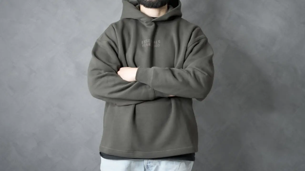 The Essentials Hoodie A Perfect Blend of Comfort and Style